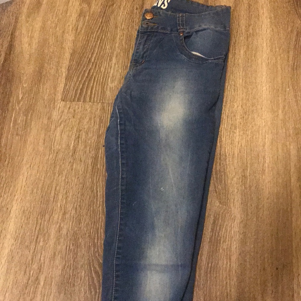 Jeans - Picture 3 of 4